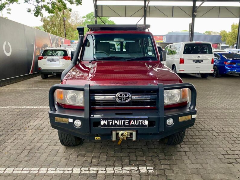 2011 Toyota Land Cruiser 76 4.2D S/wagon 60th Anniversary Editi Maroon