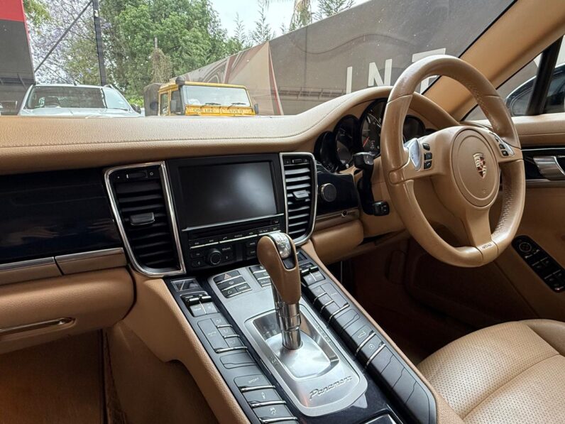 2012 Porsche Panamera 3.0 Diesel Tiptronic Black