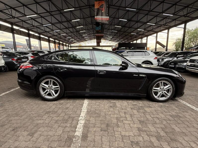 2012 Porsche Panamera 3.0 Diesel Tiptronic Black