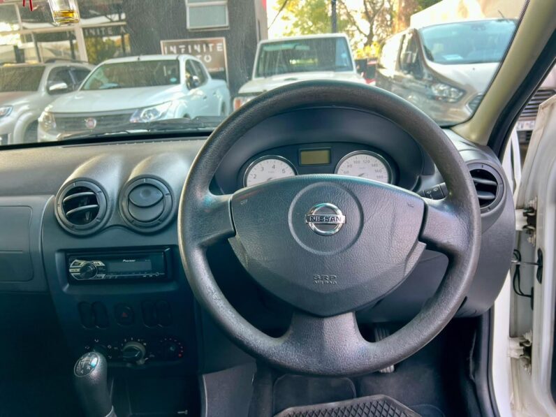 2014 Nissan NP200 1.6 8V A/C White
