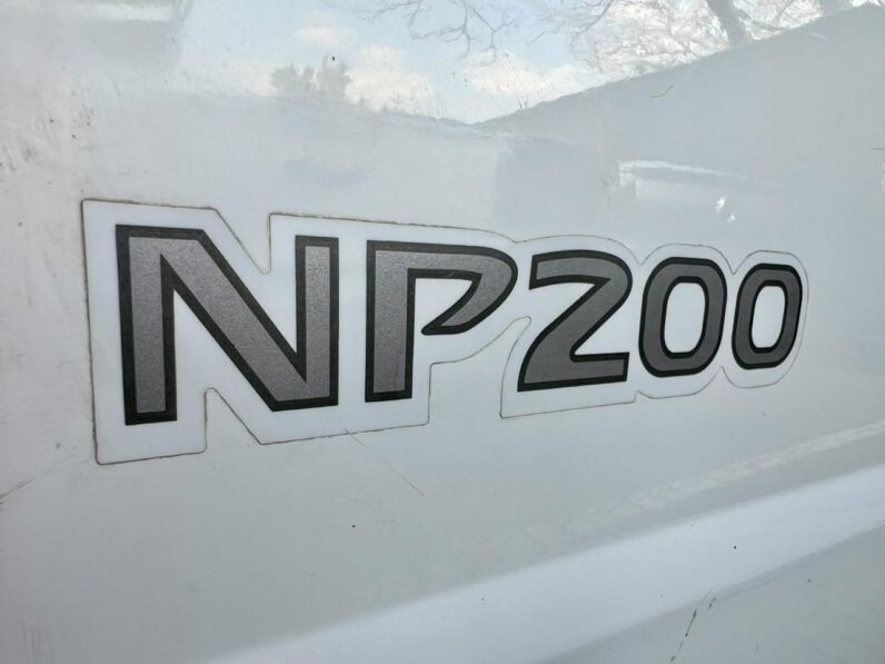 2014 Nissan NP200 1.6 8V A/C White