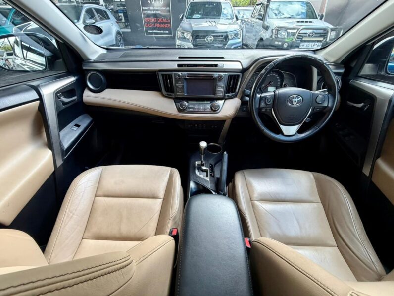 2014 Toyota Rav4 2.2 D Vx 4X4 At White
