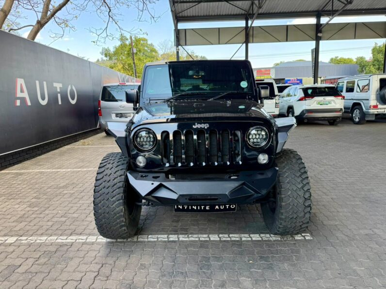 2015 Jeep Wrangler Unlimited 3.6 V6 Polar Edition At Black