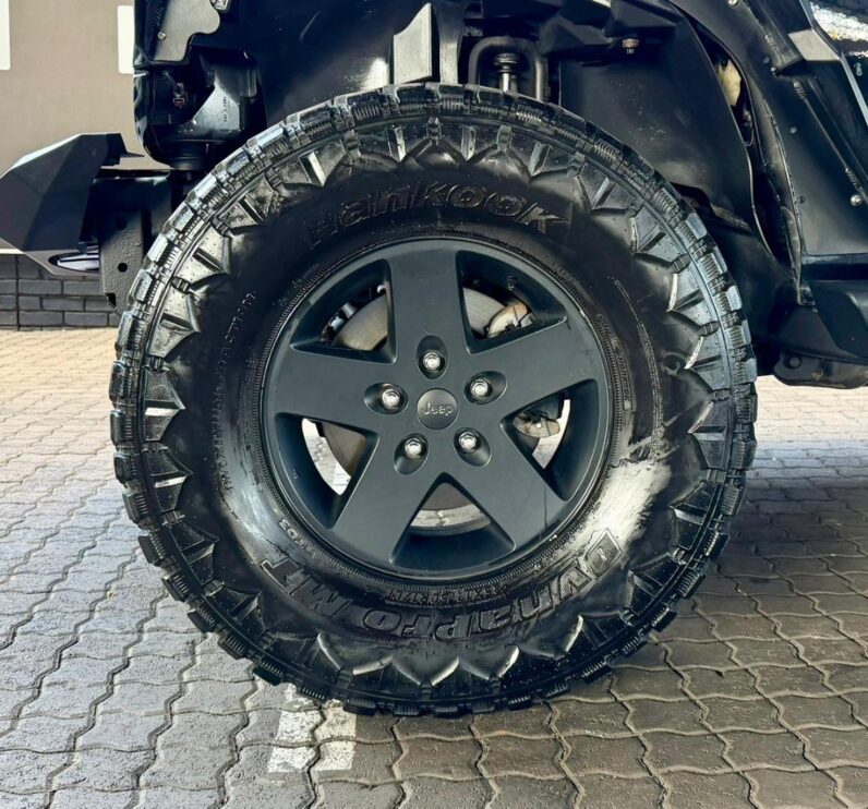 2015 Jeep Wrangler Unlimited 3.6 V6 Polar Edition At Black