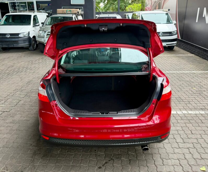 2012 Ford Focus 2.0 Tdci Trend 4-Door Powershift Red