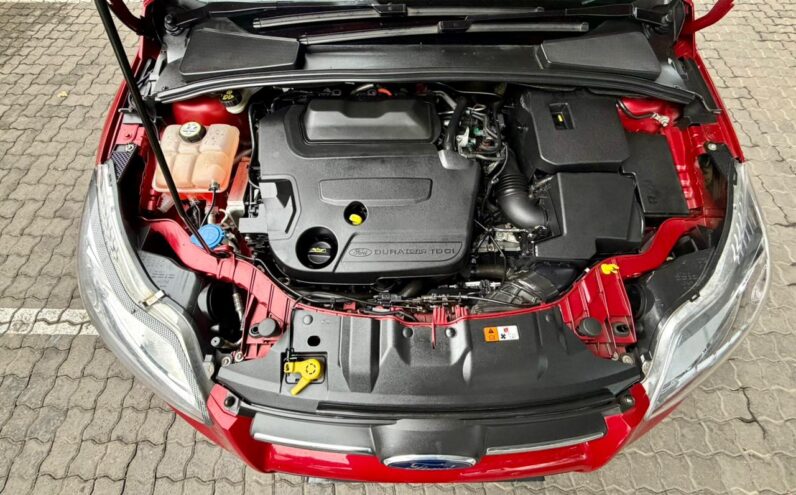2012 Ford Focus 2.0 Tdci Trend 4-Door Powershift Red