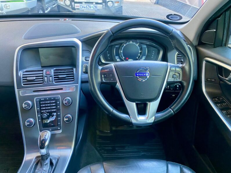 2014 Volvo Xc60 D4 Elite Geartronic Blue