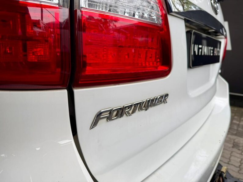 2011 Toyota Fortuner 3.0 D-4D 4X4 At White