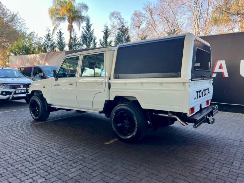 2013 Toyota Land Cruiser 79 4.0 Pick-Up D/cab White