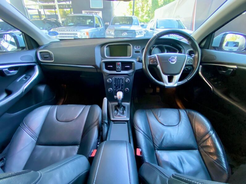 2013 Volvo V40 T4 Elite Powershift White