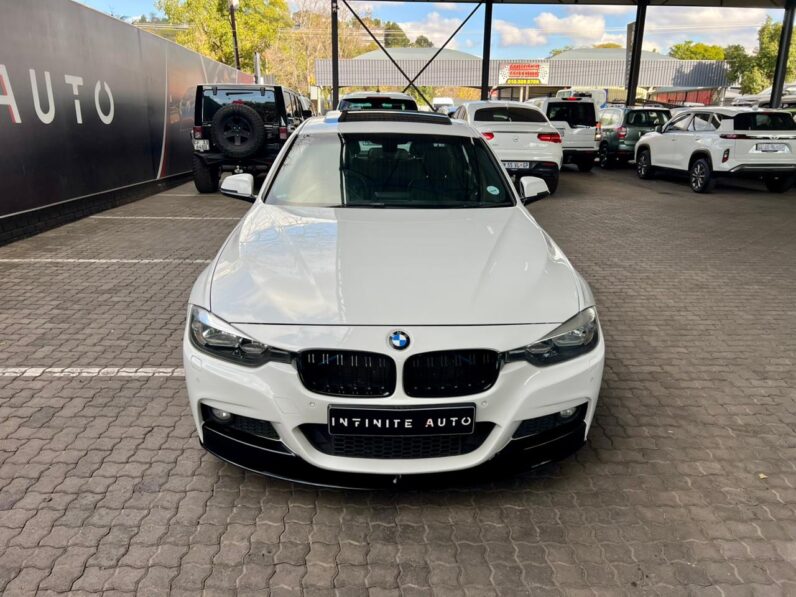 2016 BMW 3 Series Sedan 320i M Sport Steptronic White