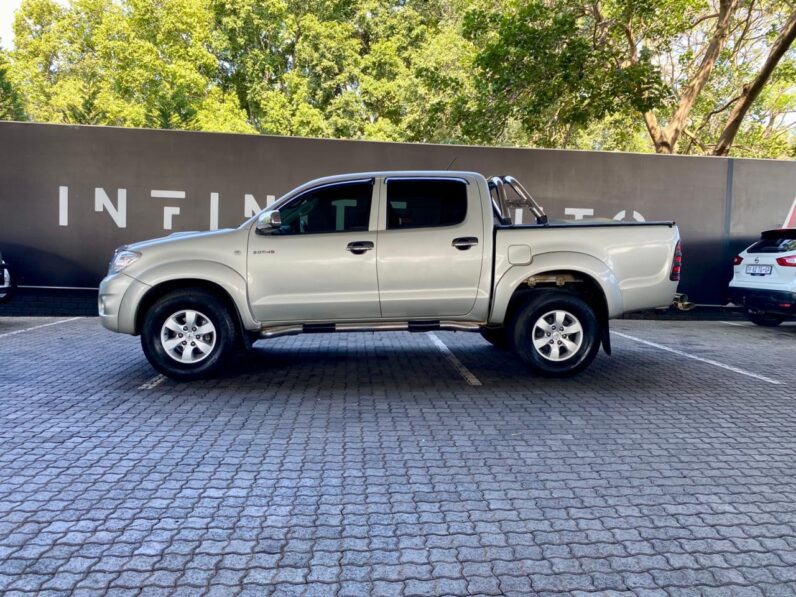 2011 Toyota Hilux 3.0 D-4D D/cab 4X4 Raider Bronze