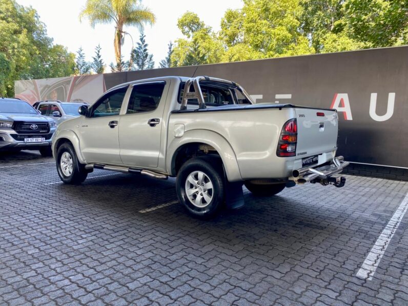 2011 Toyota Hilux 3.0 D-4D D/cab 4X4 Raider Bronze