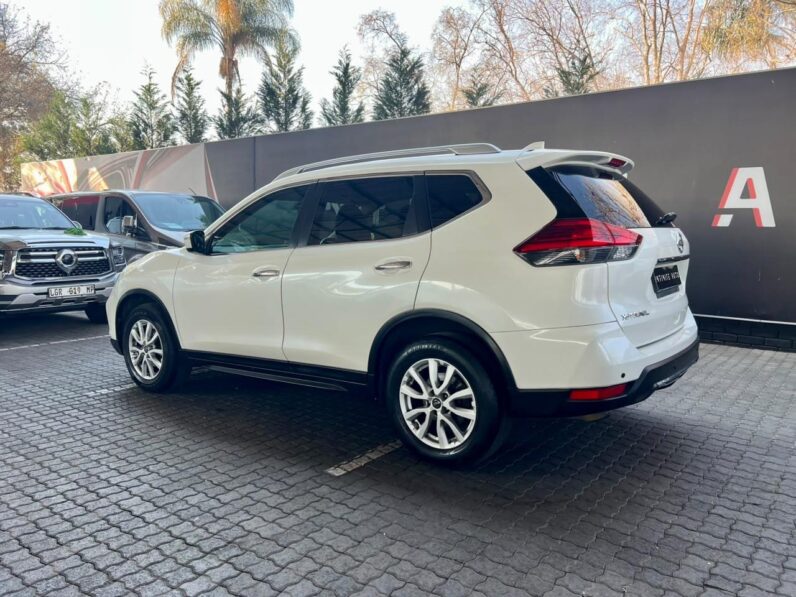 2019 Nissan X-Trail 2.5 Acenta 4×4 CVT White