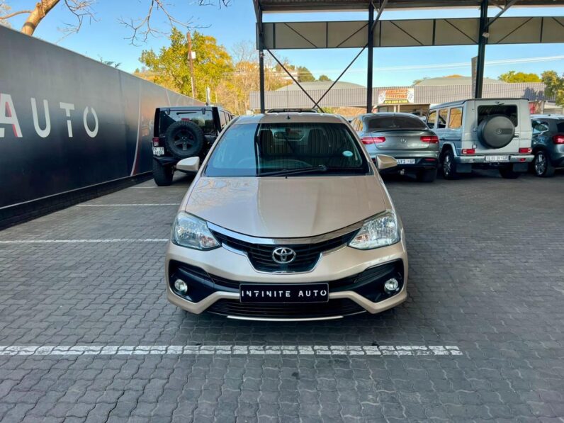 2017 Toyota Etios 1.5 Xs 5-Door Gold