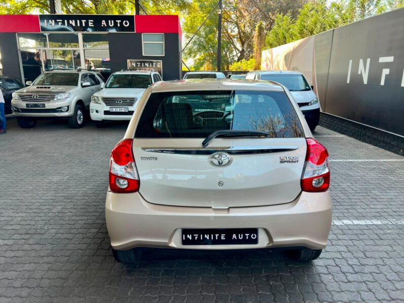 2017 Toyota Etios 1.5 Xs 5-Door Gold
