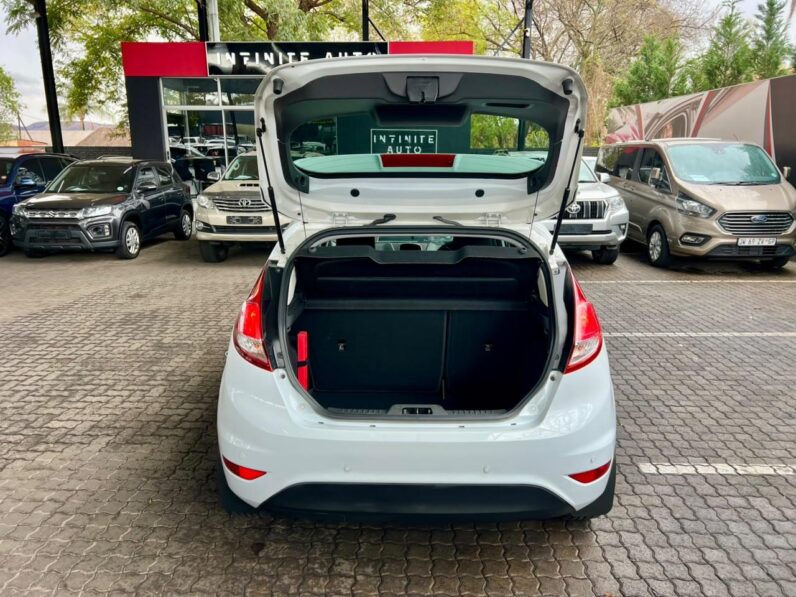 2017 Ford Fiesta 1.0 Ecoboost Trend Powershift White