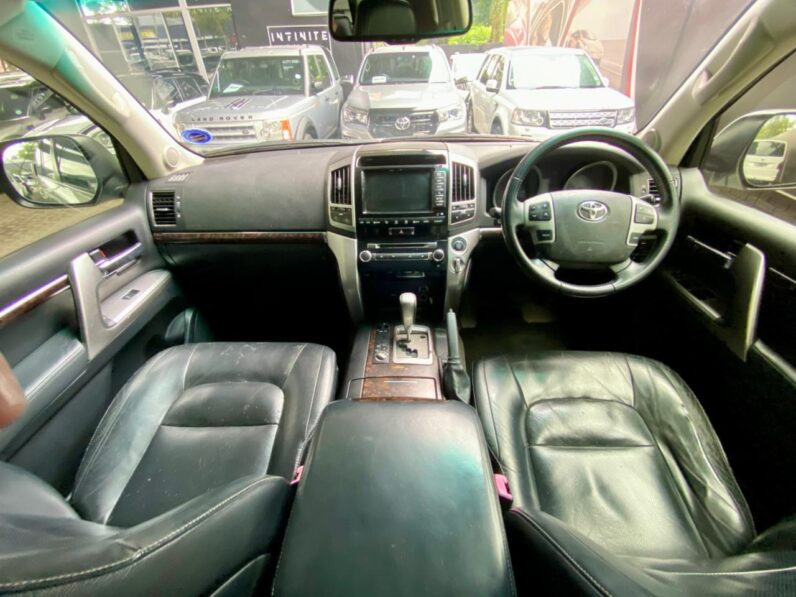 2014 Toyota Land Cruiser 200 4.6 V8 Vx At White