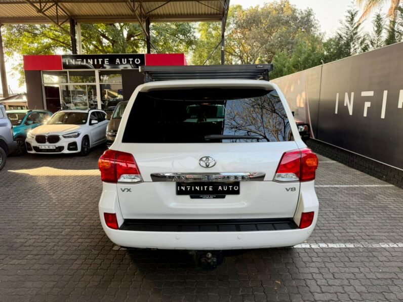 2014 Toyota Land Cruiser 200 4.6 V8 Vx At White