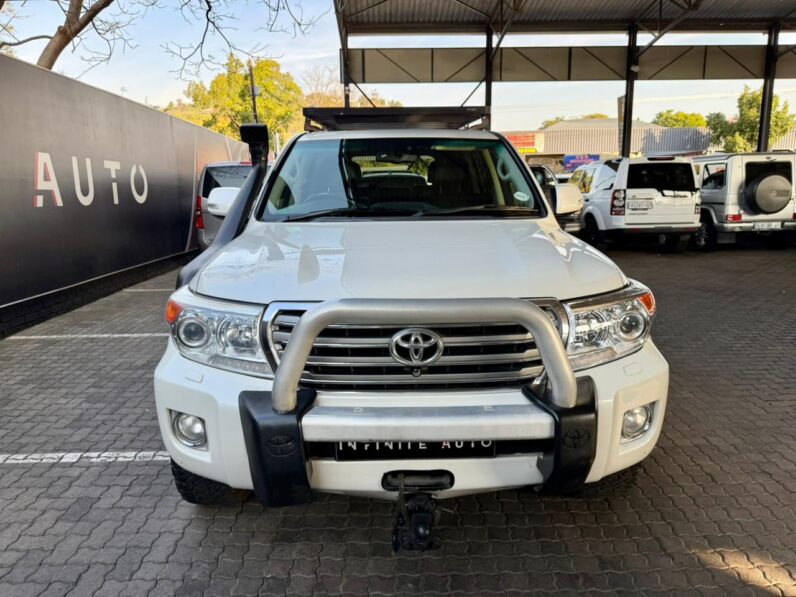 2014 Toyota Land Cruiser 200 4.6 V8 Vx At White