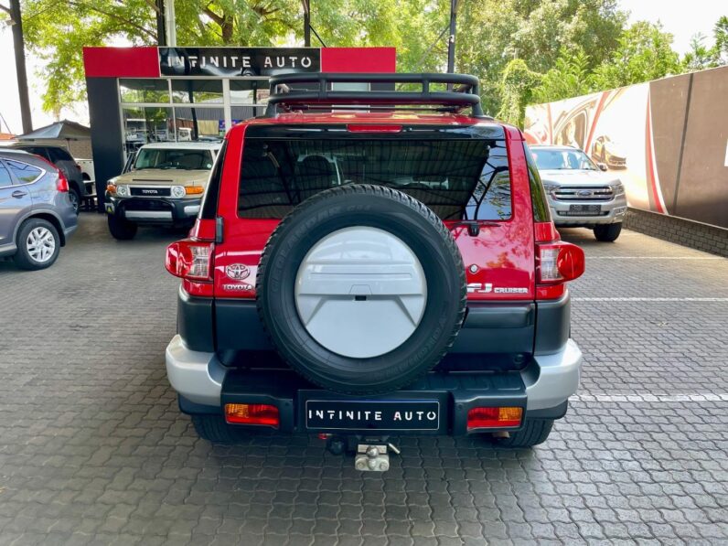 2011 Toyota Fj Cruiser 4.0 V6 4X4 At Red