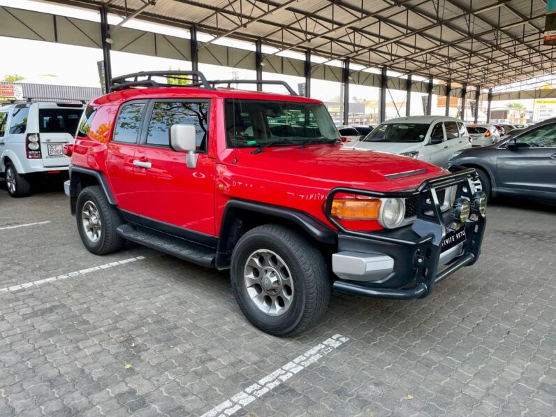 2011 Toyota Fj Cruiser 4.0 V6 4X4 At Red