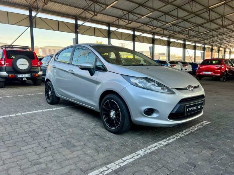 2011 Ford Fiesta 1.6 Tdci Ambiente 5-Door Ac Silver