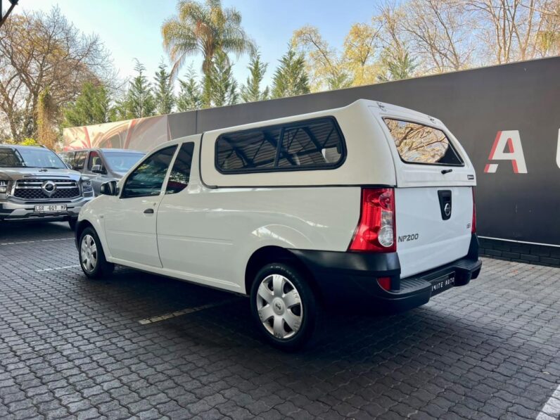 2011 Nissan NP200 1.6 8V A/C White