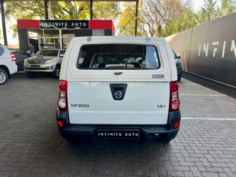 2011 Nissan NP200 1.6 8V A/C White