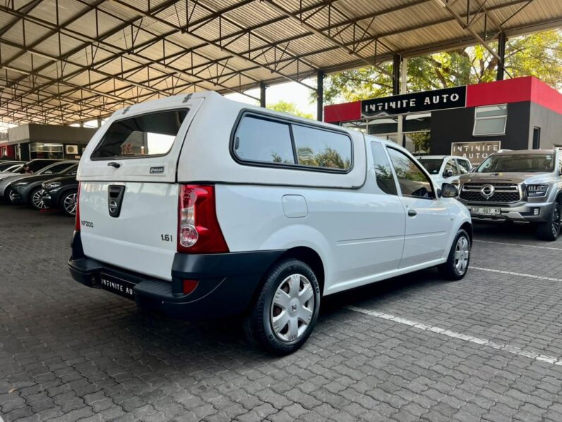 2011 Nissan NP200 1.6 8V A/C White