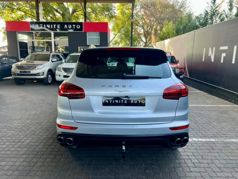 2015 Porsche Cayenne 4.8 S Tiptronic Silver