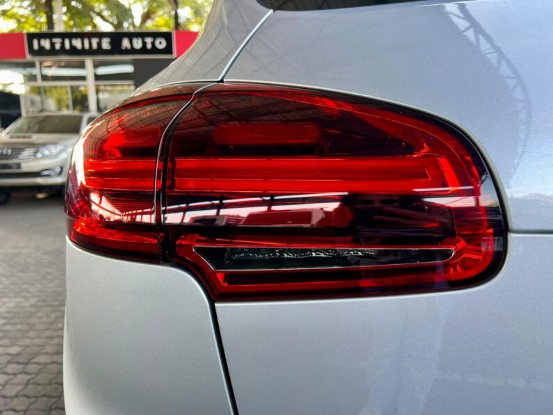 2015 Porsche Cayenne 4.8 S Tiptronic Silver
