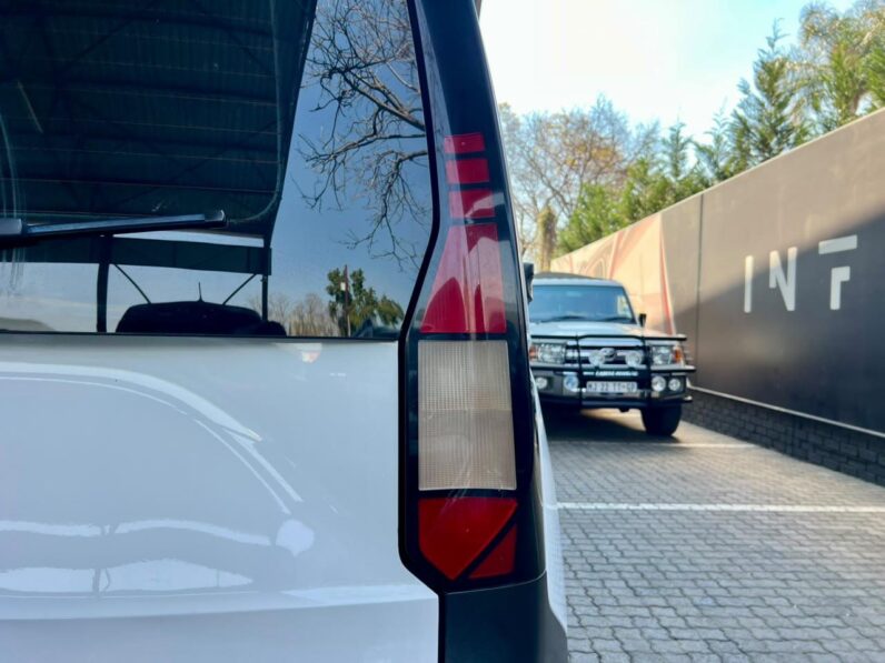 2023 Volkswagen Caddy 5 Kombi My24 1.6I White