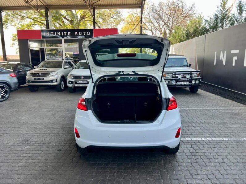 2018 Ford Fiesta 1.0 Ecoboost Trend 6MT White