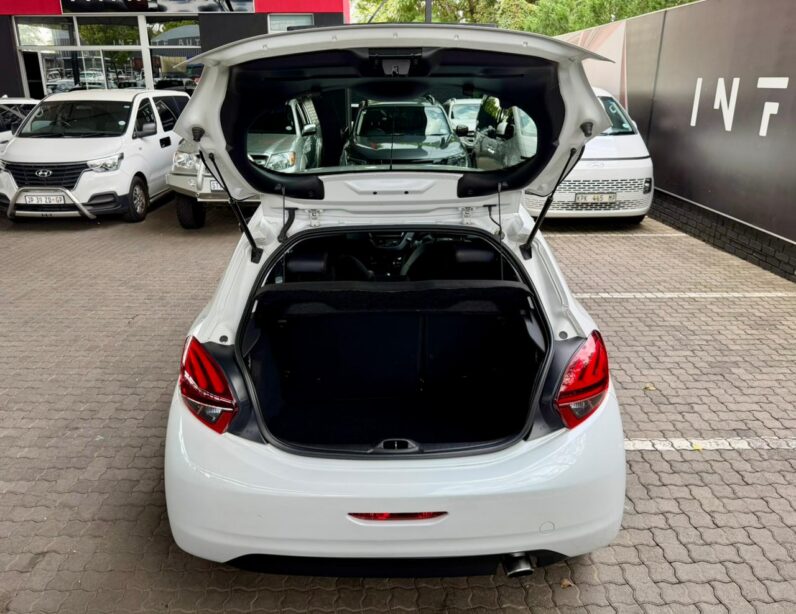 2016 Peugeot 208 1.2 Puretech Turbo Gt-Line White