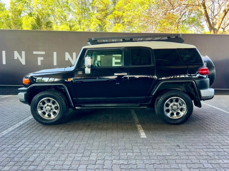 2011 Toyota Fj Cruiser 4.0 V6 4X4 Sport Cruiser At Black