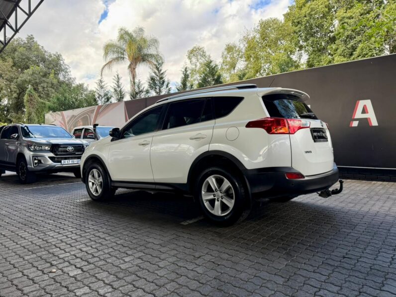 2014 Toyota Rav4 2.2 D Vx 4X4 At White