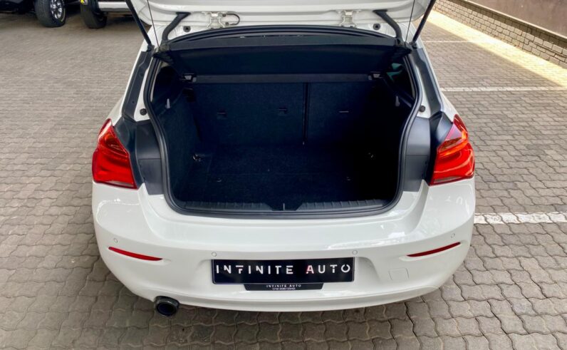 2015 BMW 1 Series 5-Door Facelift 120i Steptronic White