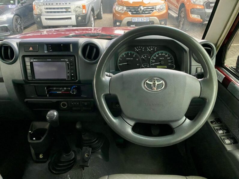 2011 Toyota Land Cruiser 76 4.2D S/wagon 60th Anniversary Editi Maroon