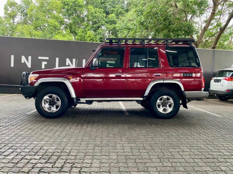 2011 Toyota Land Cruiser 76 4.2D S/wagon 60th Anniversary Editi Maroon