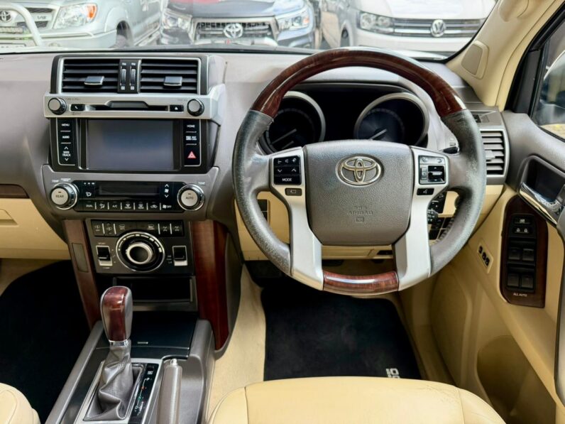 2014 Toyota Prado 4.0 V6 Vx At White
