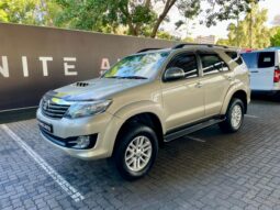 2015 Toyota Fortuner 3.0 D-4D Rb Limited Edition At Gold