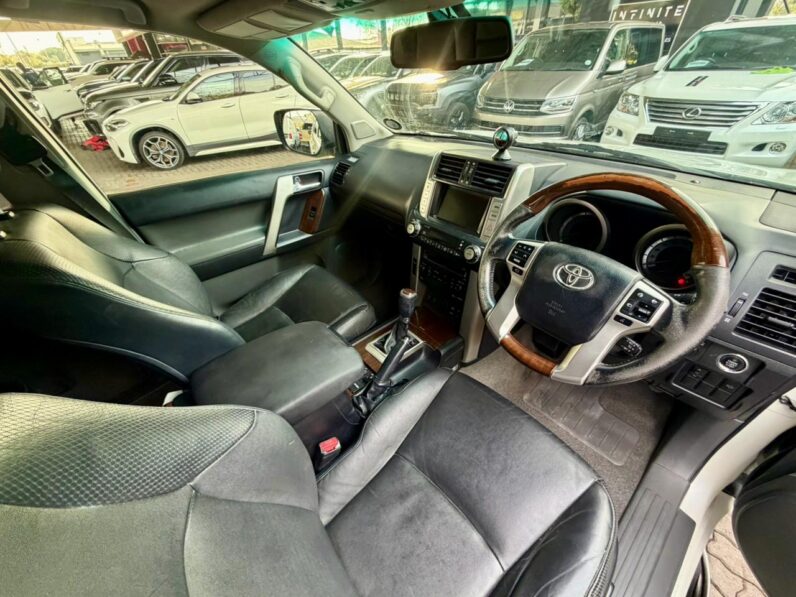 2013 Toyota Land Cruiser Prado 4.0 V6 Sunroof At White