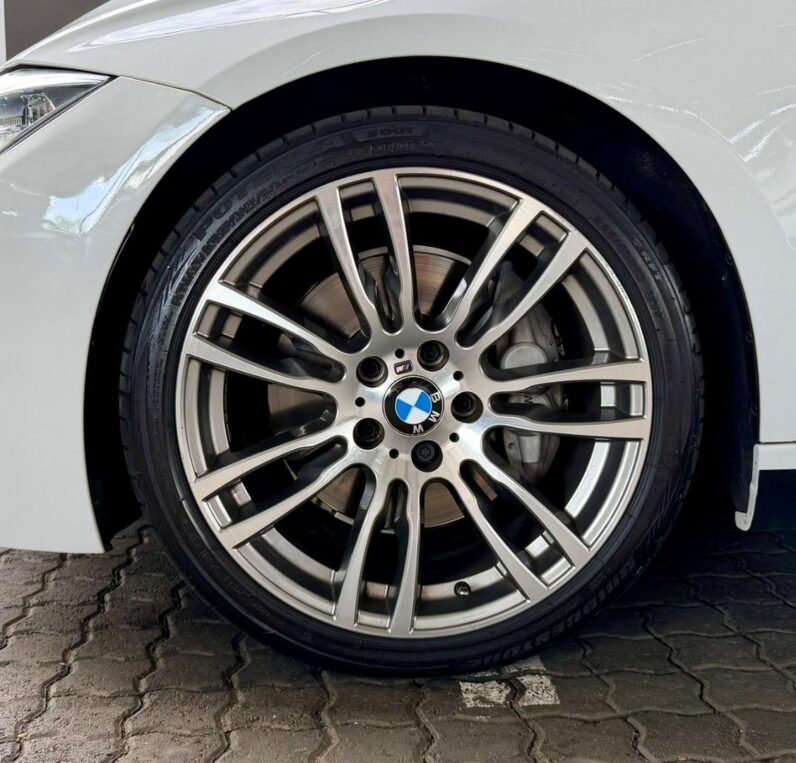 2014 BMW 3 Series Sedan 335i M Sport Sport Steptronic White