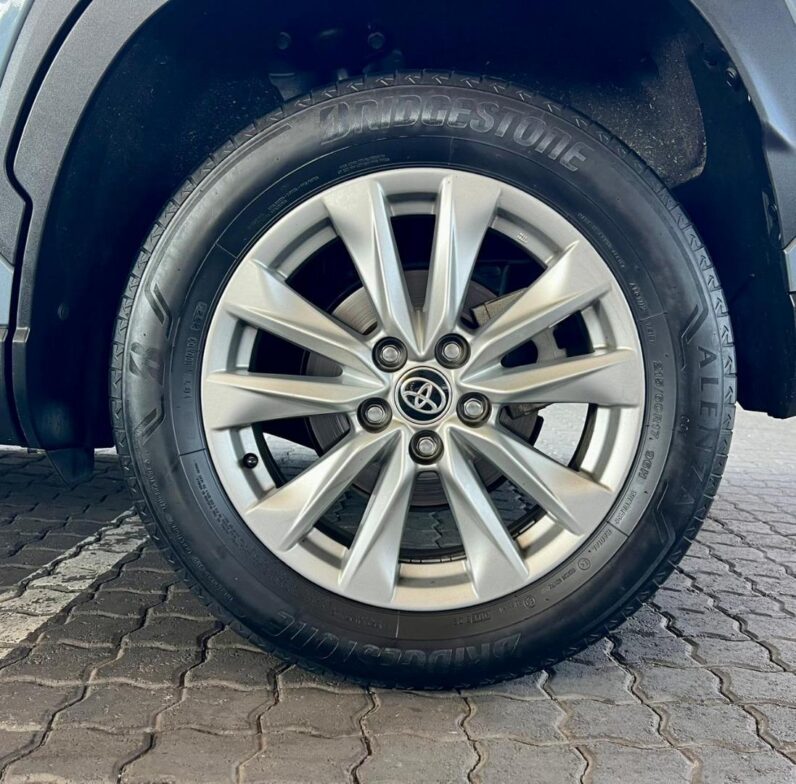 2022 Toyota Corolla Cross My21 1.8 Xs Hybrid Grey