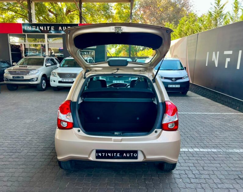 2017 Toyota Etios 1.5 Xs 5-Door Gold