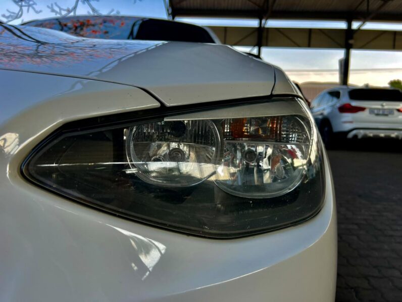 2014 BMW 1 Series 5-Door 118i M Sport Steptronic White
