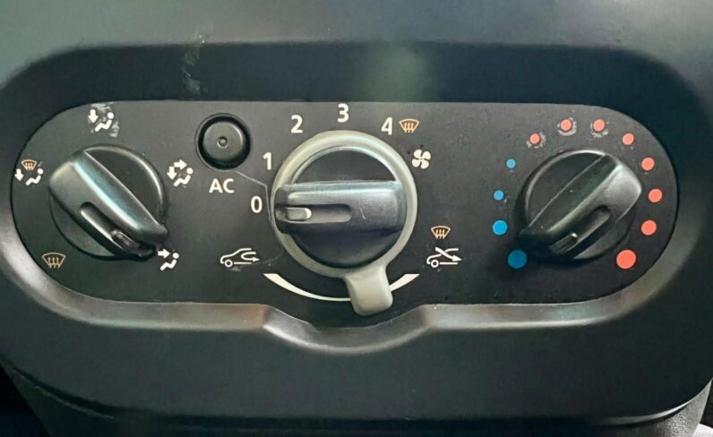 2014 Nissan NP200 1.6 8V A/C White