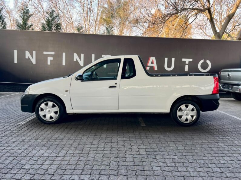 2014 Nissan NP200 1.6 8V A/C White