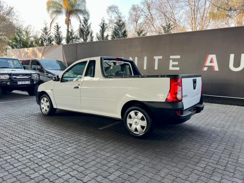 2014 Nissan NP200 1.6 8V A/C White